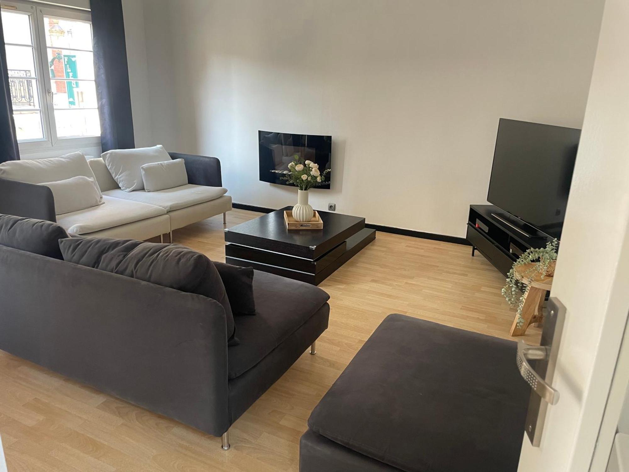 Ferienwohnung Le Nid de Sacha Épernay Exterior foto