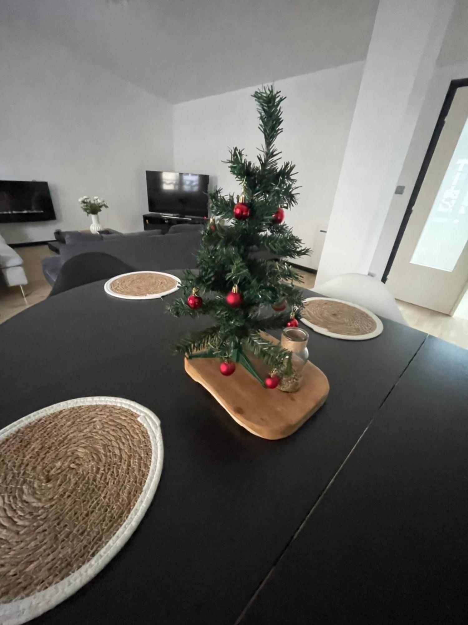 Ferienwohnung Le Nid de Sacha Épernay Exterior foto